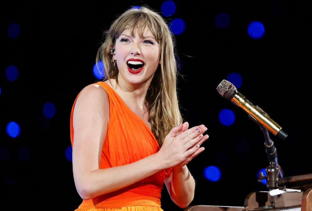 Taylor Swift Faces Piano Malfunction During Milan Eras Tour Stop