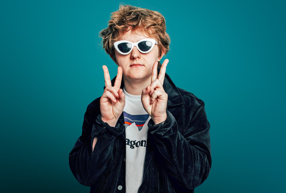 Lewis Capaldi returns to the stage for the first time after 2023