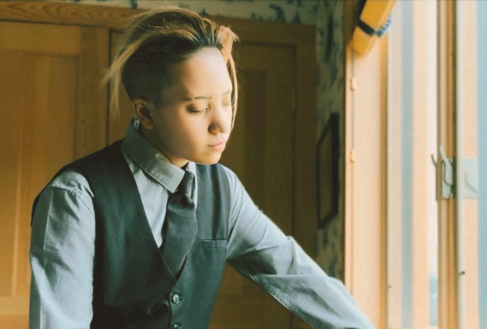 XTINE Breaks the Cycle on New Single "Nobody Stays"